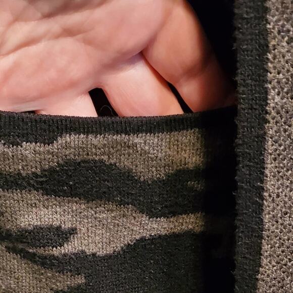 RACHEL Zoe Long Sleeve Camo Open Front Cardigan Oversized Sweater Size Medium - Picture 5 of 8